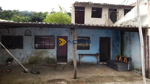 Casa de 2 quartos para reforma em Itajubá