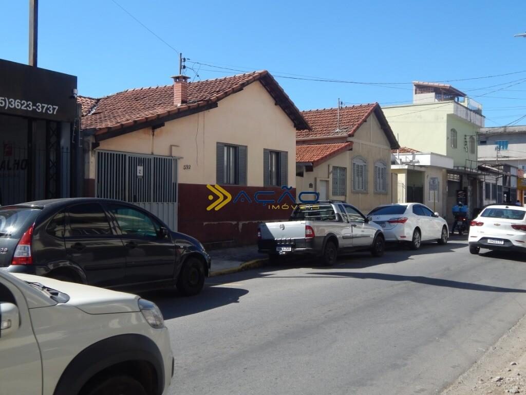 Foto 2 de Casa de 3 quartos na Avenida, Itajubá