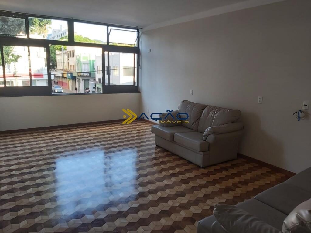 Foto 4 de Apartamento de 3 quartos no Centro, Itajubá