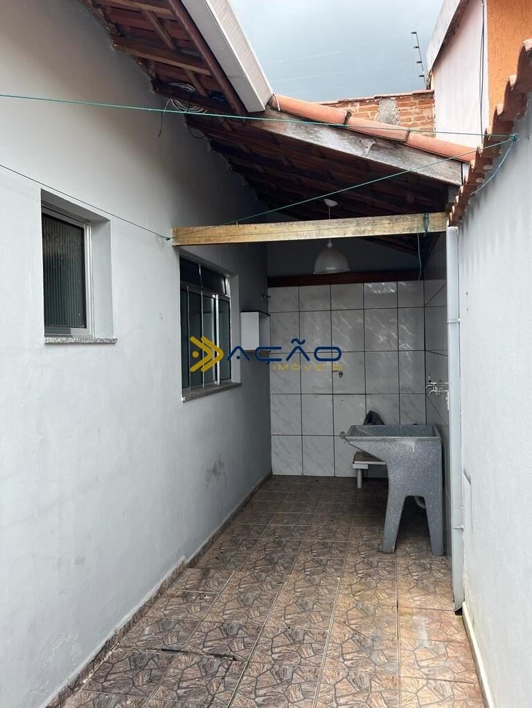 Foto 6 de Casa de 2 quartos na Medicina, Itajubá