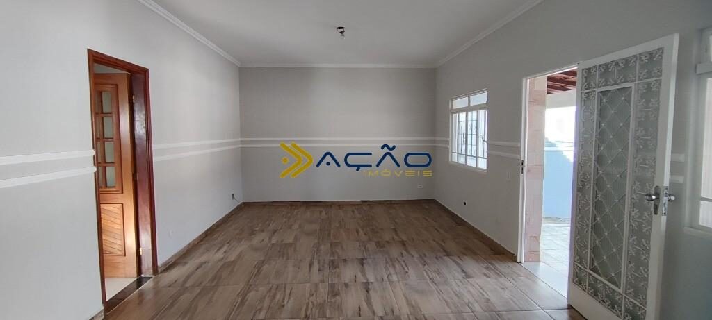 Foto 2 de Casa de 250 m² para alugar no Morro Chic, Itajubá-MG