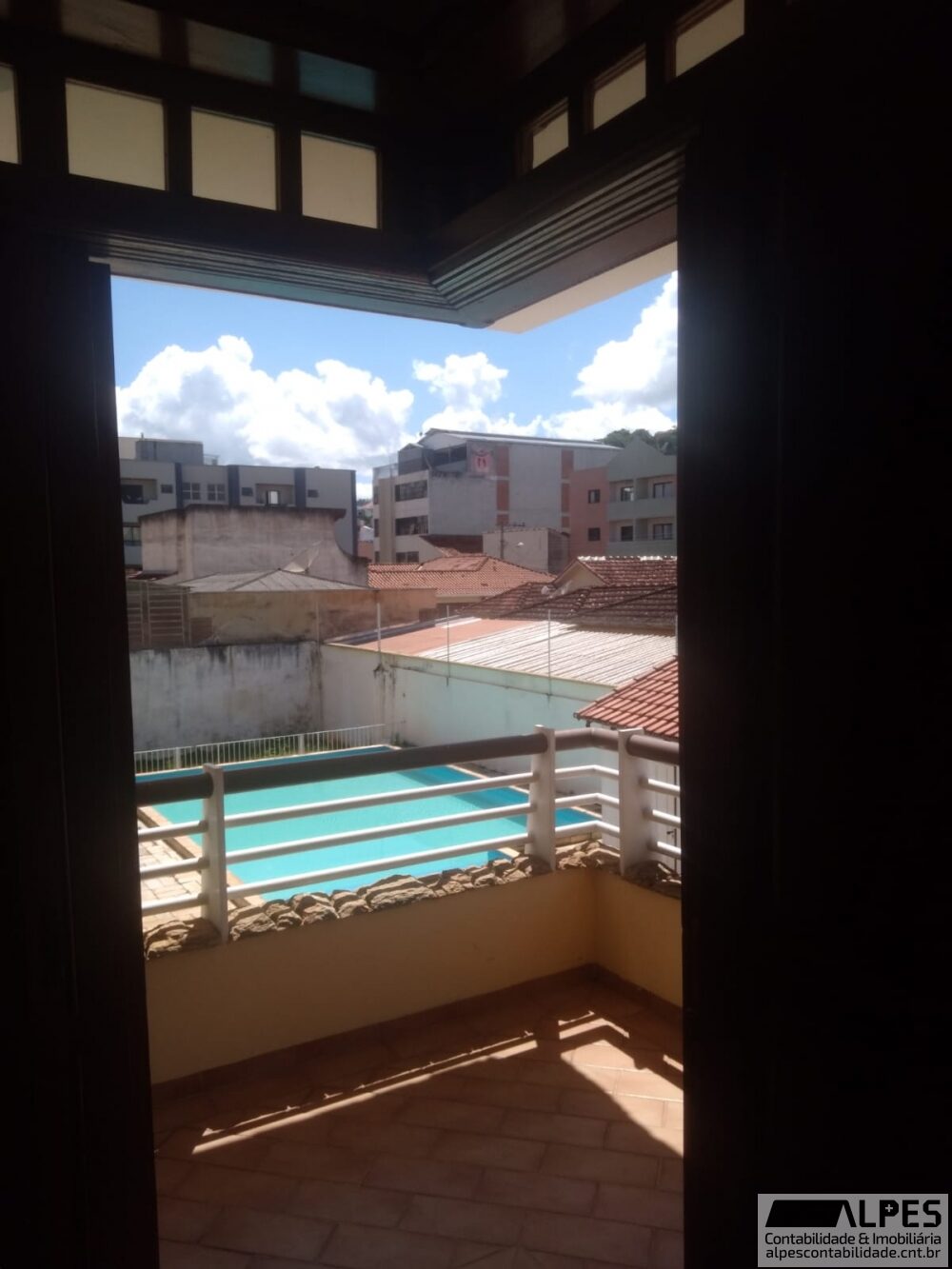 Foto 3 de Sobrado de 460,92 m² para alugar no Pinheirinho, Itajubá-MG