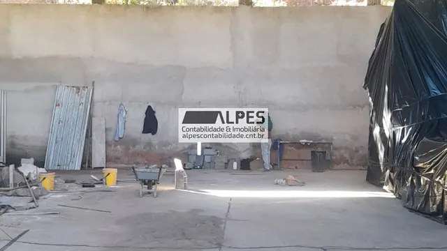 Galpão de 1.320 m² para alugar no Distrito Industrial com 1320 m², Itajubá-MG