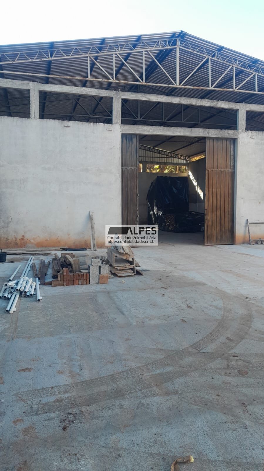 Foto 3 de Galpão de 1.320 m² para alugar no Distrito Industrial com 1320 m², Itajubá-MG