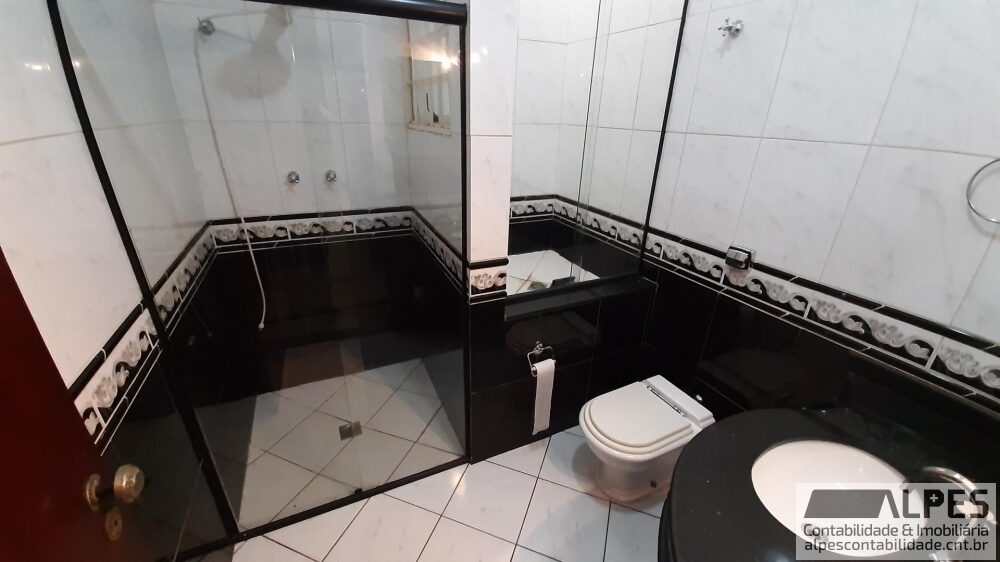 Foto 3 de Sobrado de 290 m² no Morro Chic, Itajubá-MG
