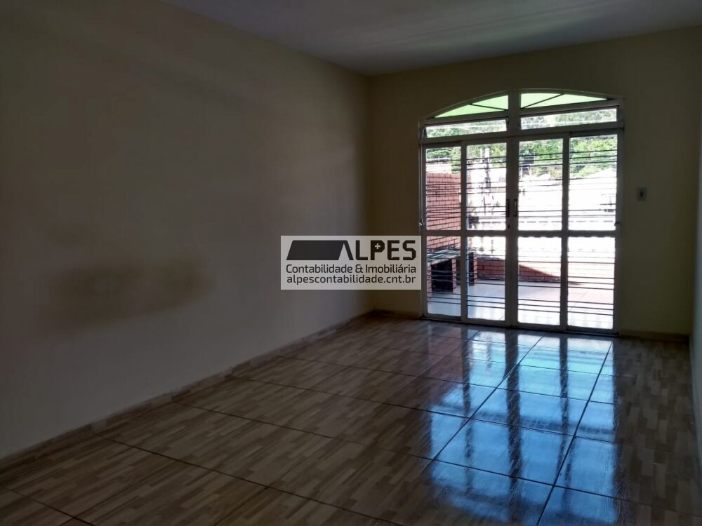 Foto 2 de Casa de 300 m² construídos na Medicina, Itajubá-MG