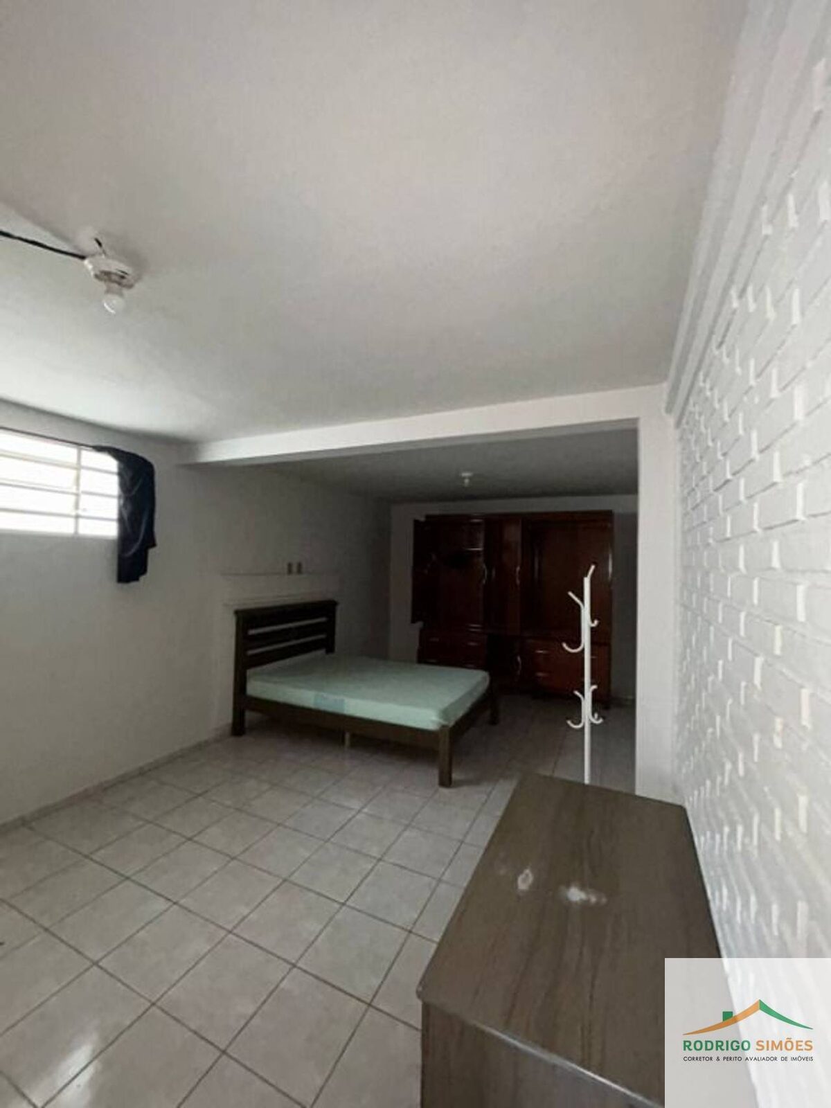 Foto 2 de Kitnet para alugar em Pinheirinho, 15 m²