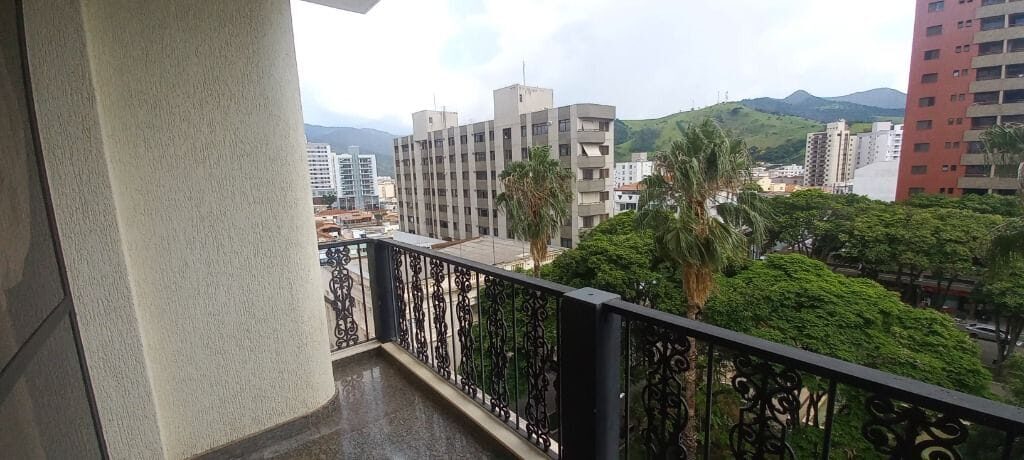 Foto 2 de Apartamento de 278 m² para alugar no bairro Centro