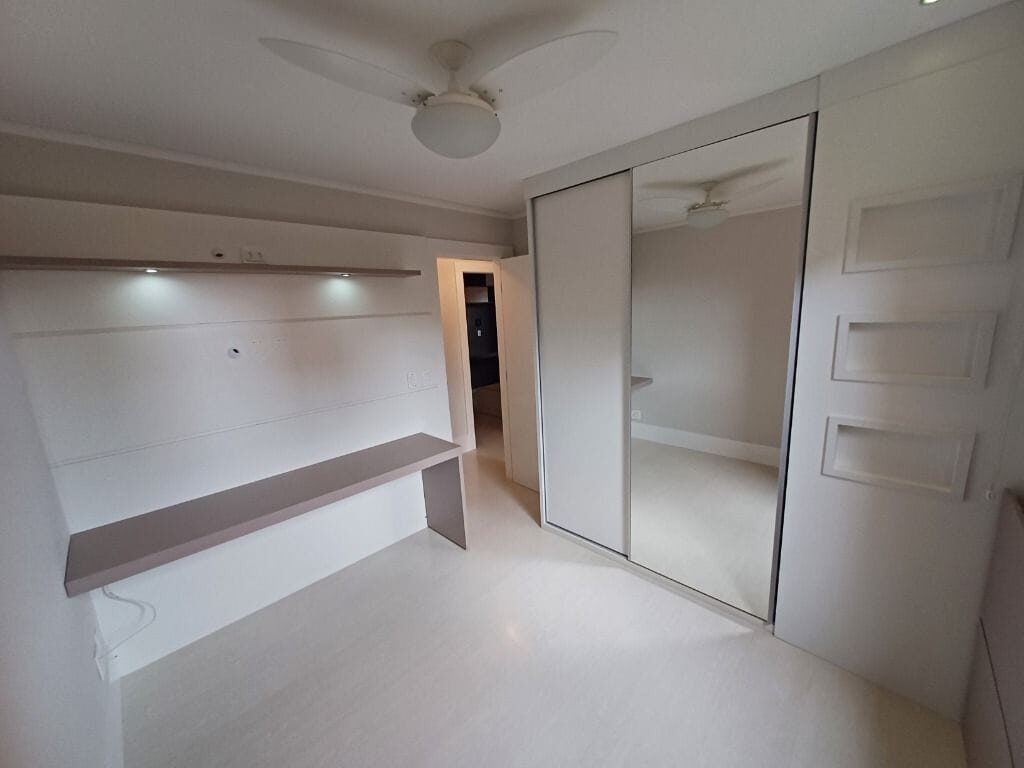 Foto 7 de Apartamento de 3 quartos no Morro Chic