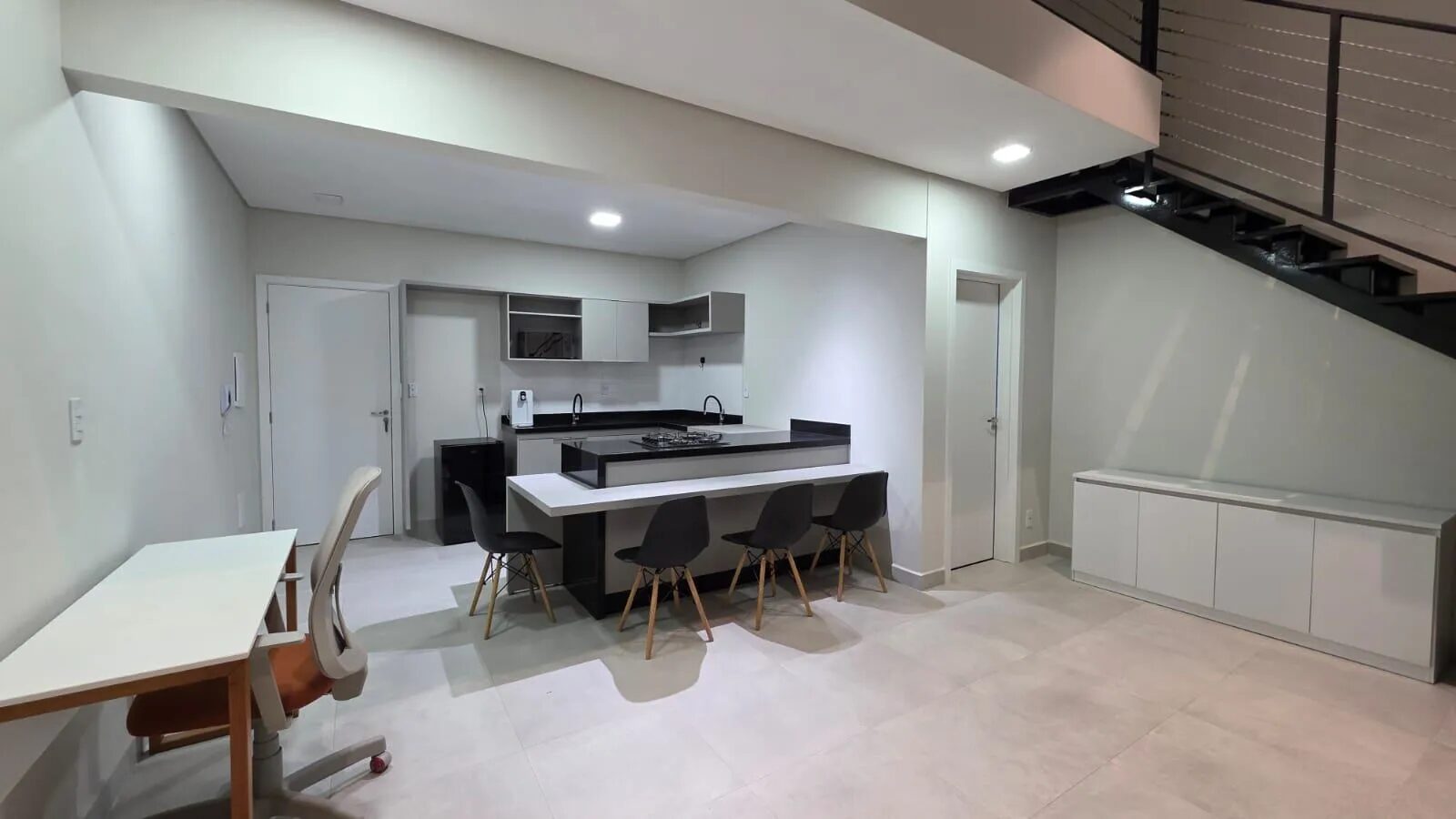 Foto 4 de Apartamento duplex no Edifício Itália, Centro