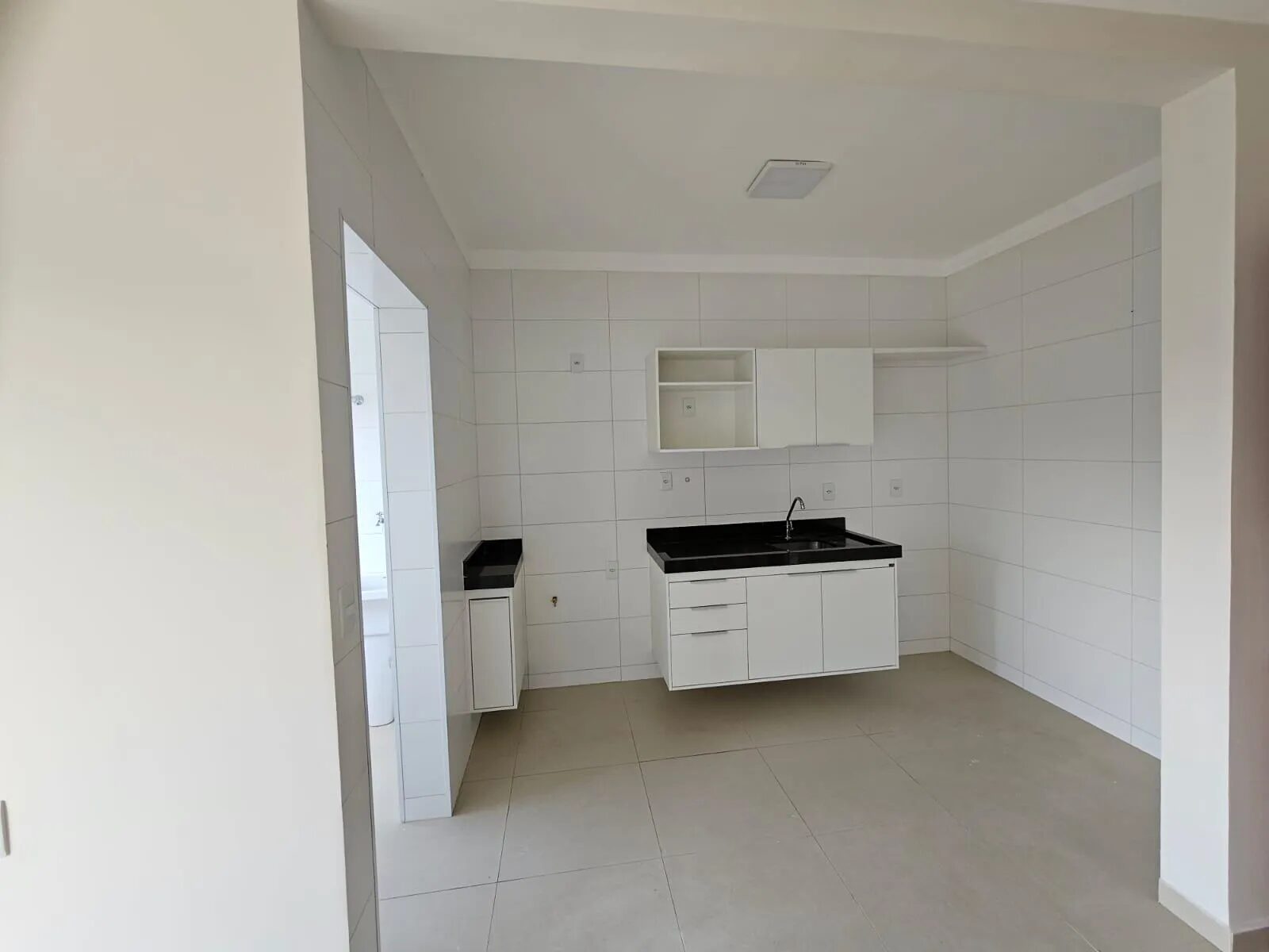 Foto 5 de Apartamento de dois quartos com sacada