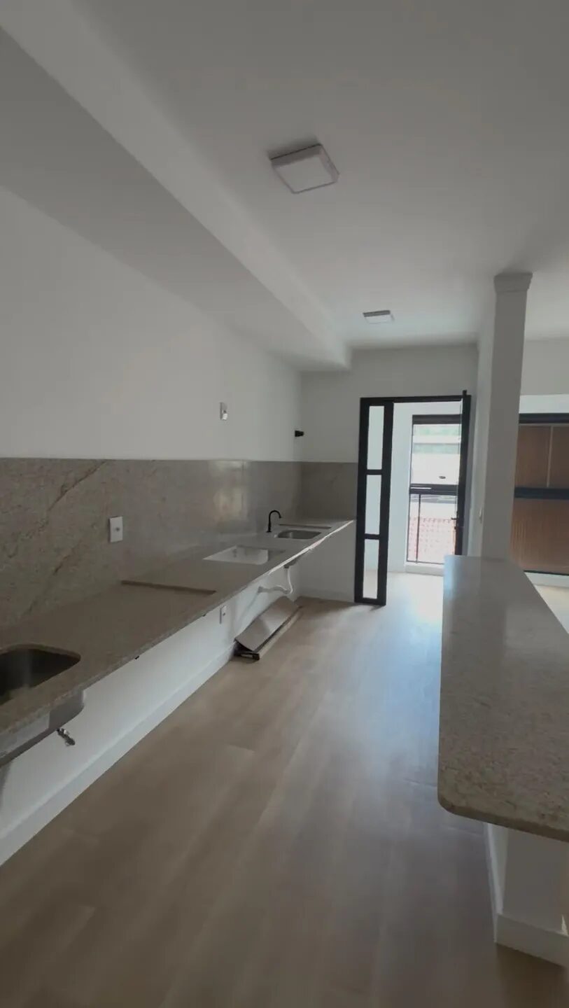 Foto 3 de Apartamento de 81 m² para alugar no bairro Pinheirinho
