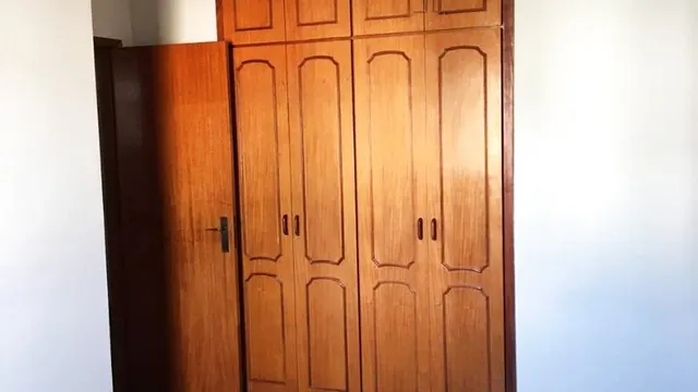 Apartamento com 2 quartos e 1 suíte, armários e elevador, Pinheirinho