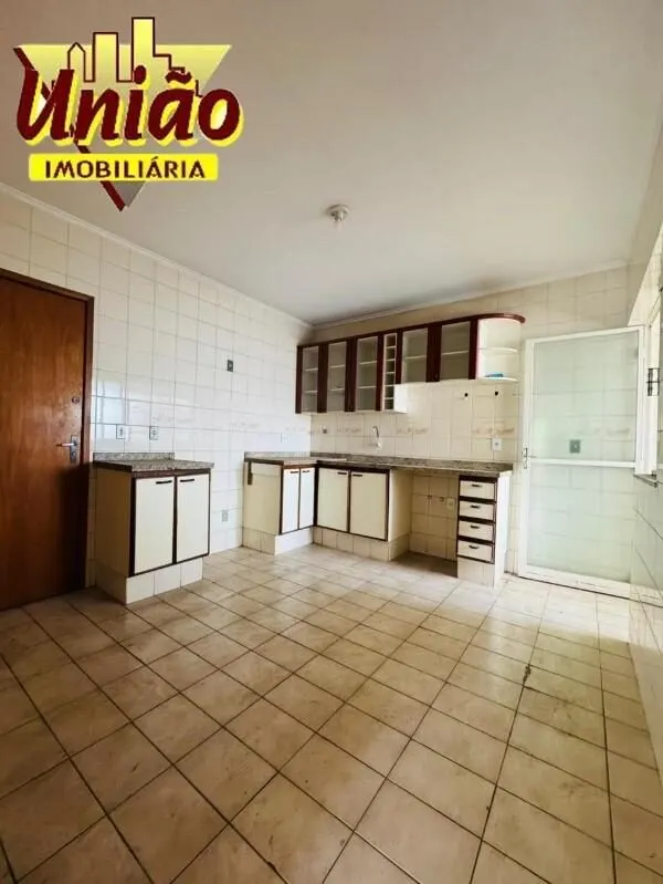 Foto 4 de Apartamento de 2 quartos (1 suíte) no 3º andar, São Vicente