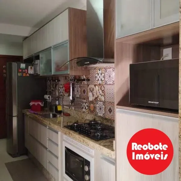 Foto 2 de Apartamento de 2 quartos (1 suíte) com móveis planejados e área gourmet, Varginha