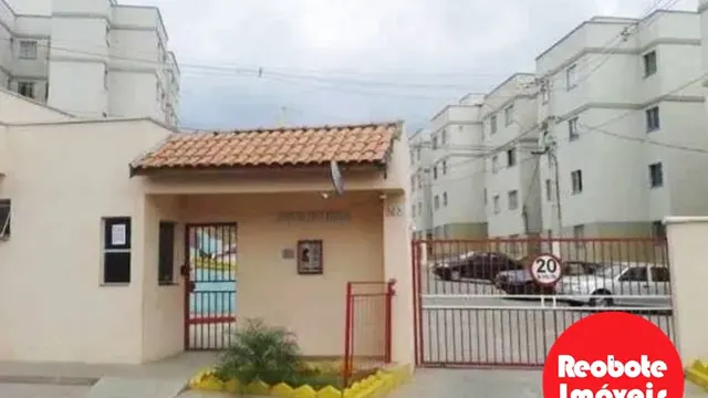 Apartamento de 2 quartos em condomínio com portaria, Nações