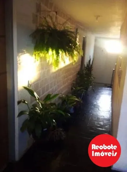 Foto 3 de Apartamento de 2 quartos em condomínio com portaria, Nações