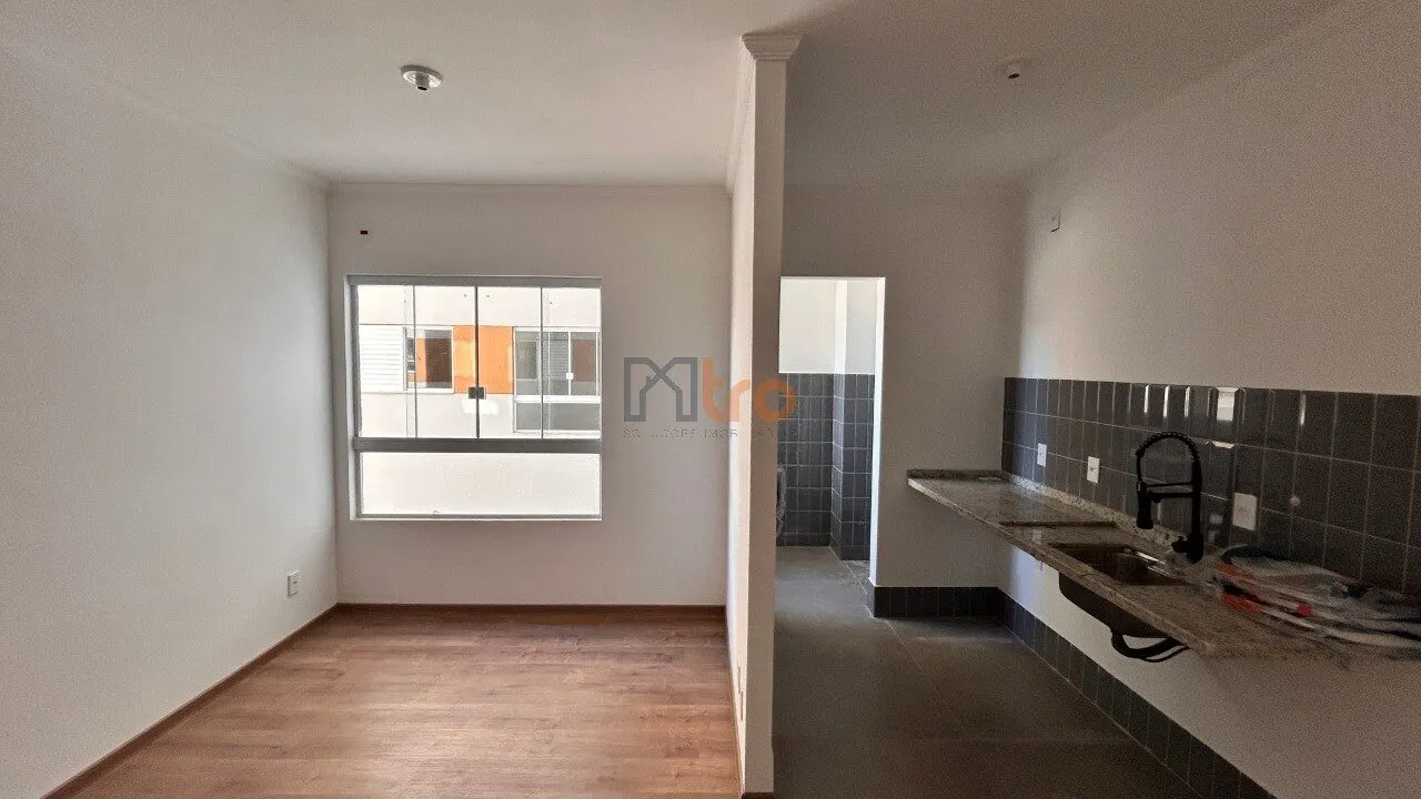 Foto 2 de Apartamento de 2 quartos (1 suíte) com 56 m², Cruzeiro