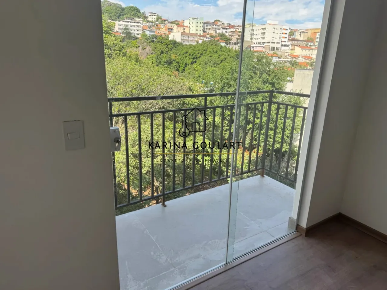 Foto 2 de Apartamento de 2 quartos (1 suíte) com sacada no Residencial Cruzeiro, Cruzeiro