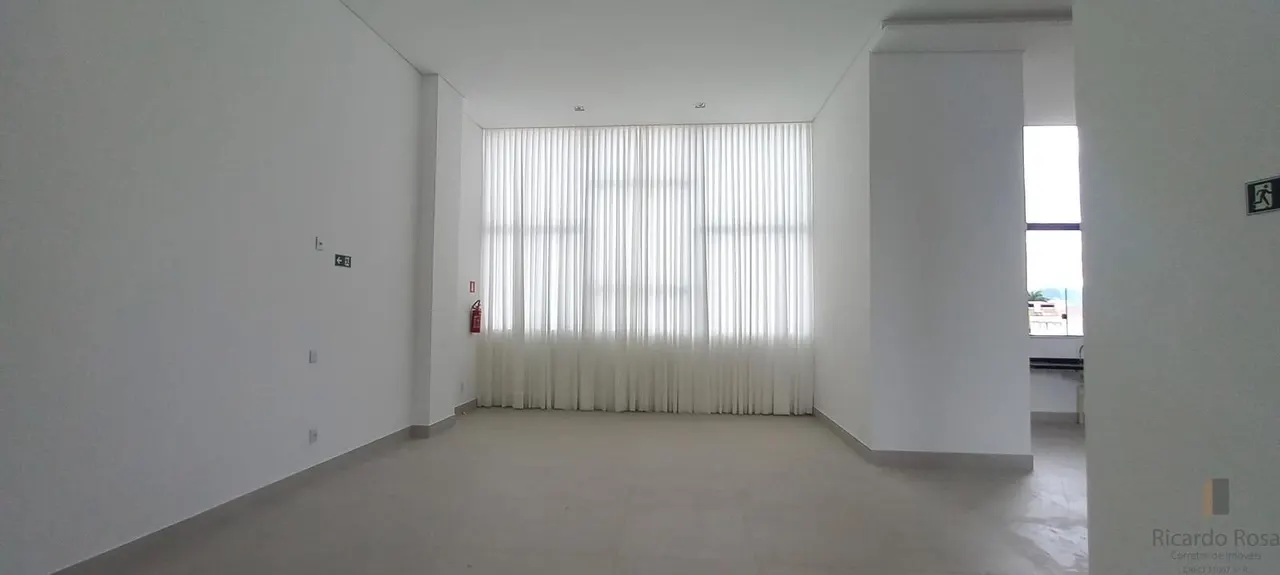 Foto 4 de Apartamento novo de 2 quartos (1 suíte) em prédio com piscina, Centro