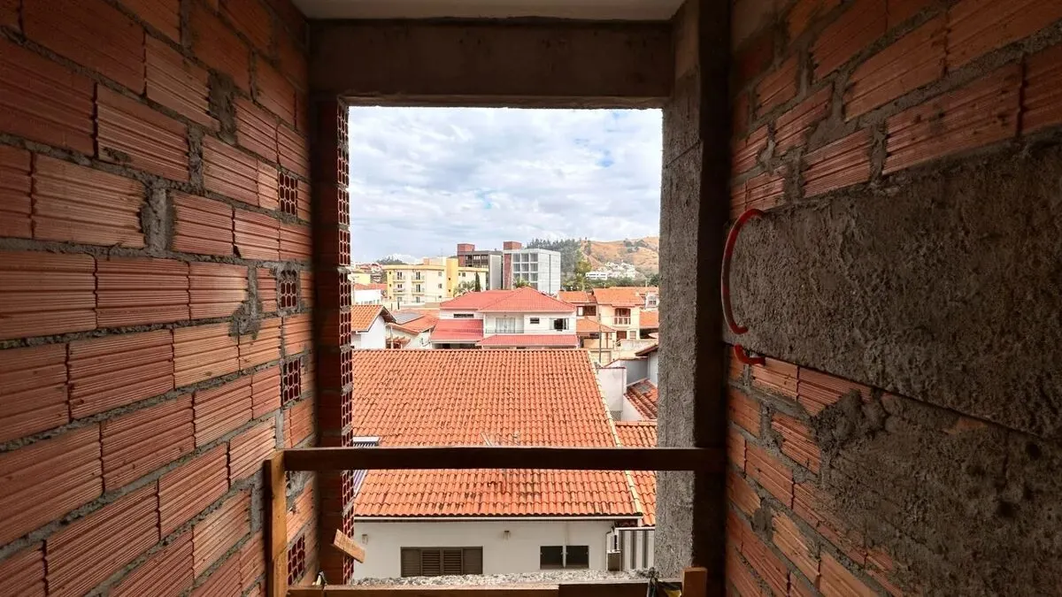 Foto 2 de Apartamento de 2 quartos (1 suíte) com varanda, Nossa Senhora da Agonia