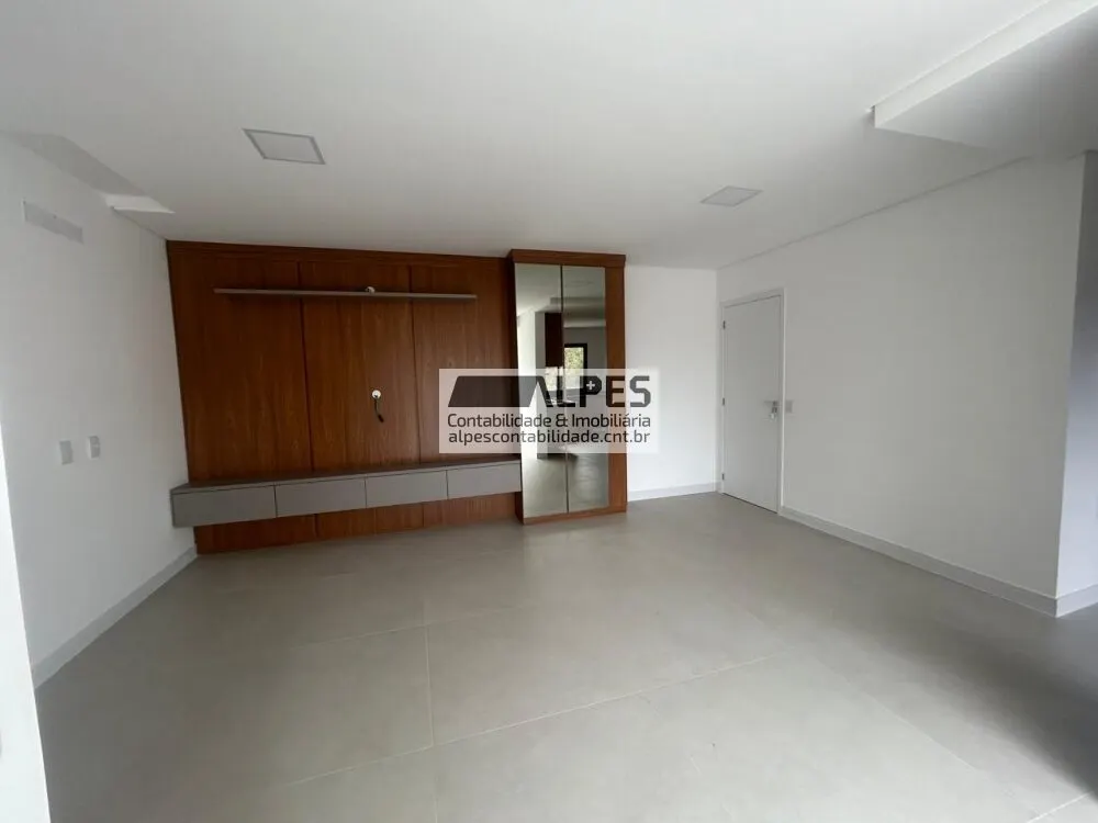 Foto 3 de Apartamento de 2 quartos (1 suíte) com planejados no Edifício Jardim Europa, Centro