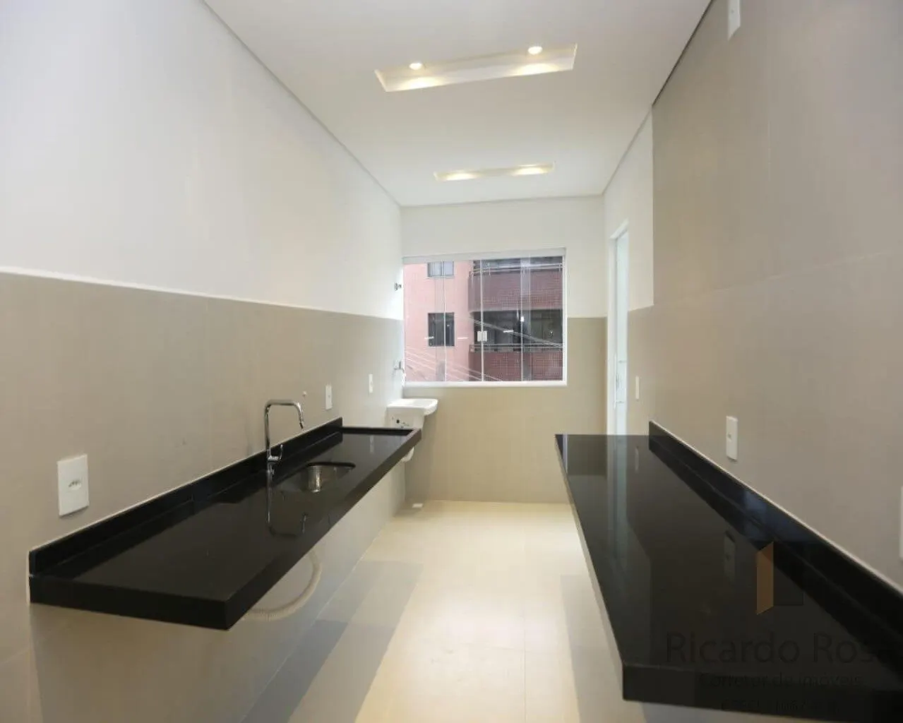 Foto 2 de Apartamento de 2 quartos (1 suíte) com piscina aquecida no prédio, Varginha