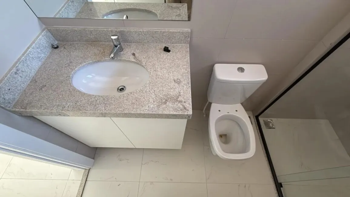 Foto 8 de Apartamento de 2 quartos (1 suíte) no 5º andar com sacada e vista, Varginha