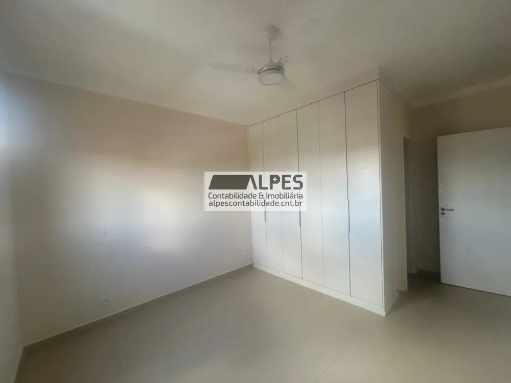 Foto 5 de Apartamento de 2 quartos (1 suíte) com varanda e elevador, Morro Chic