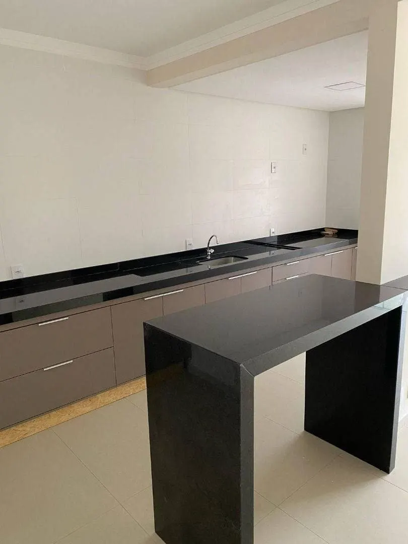Foto 2 de Apartamento de 2 quartos (1 suíte) recém construído com varanda, Morro Chic