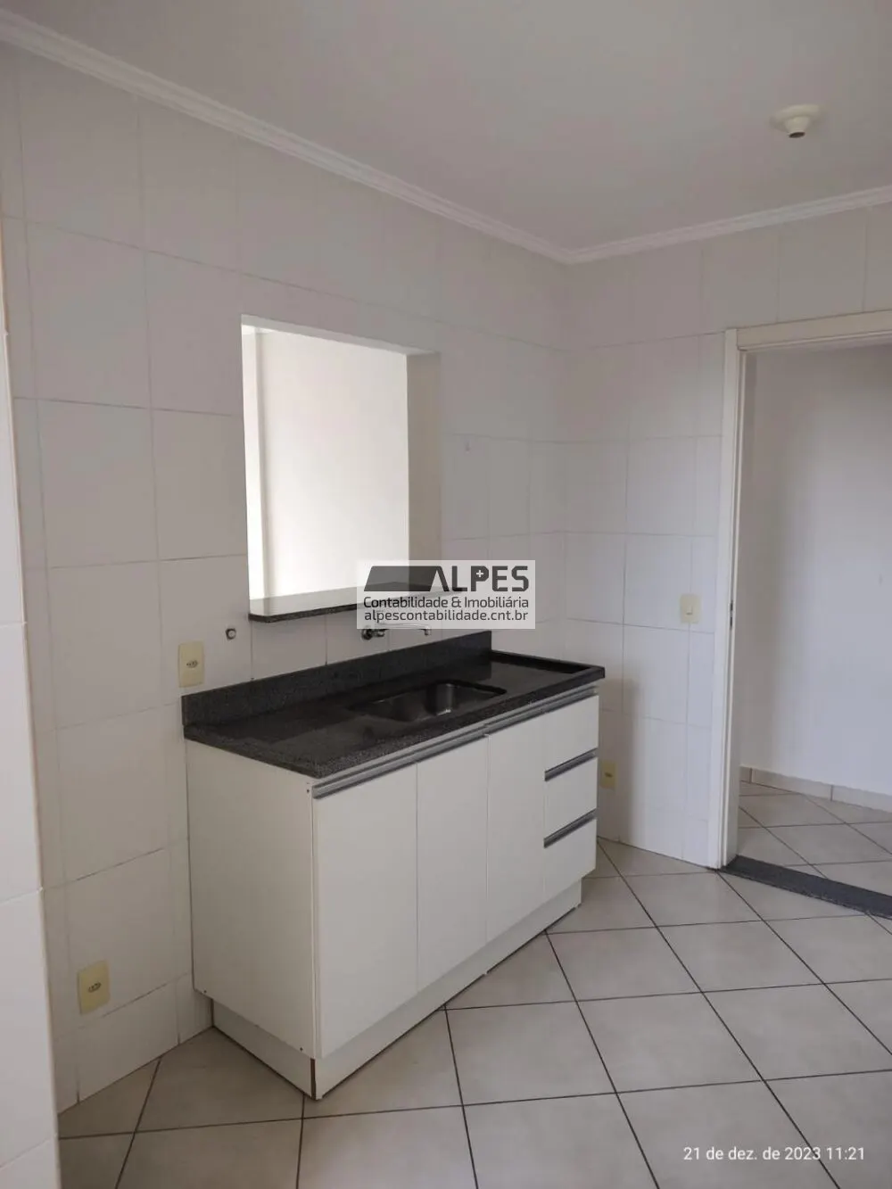 Foto 8 de Apartamento de 2 quartos (1 suíte) com varanda e 2 vagas no Residencial Lucy Cardoso, Avenida