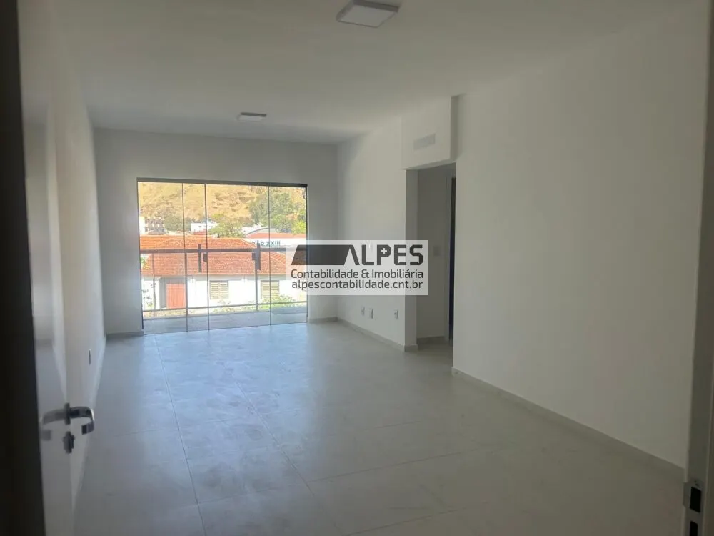 Foto 2 de Apartamento de 2 quartos (1 suíte) com varanda no Residencial Ana Maria Renó, Varginha