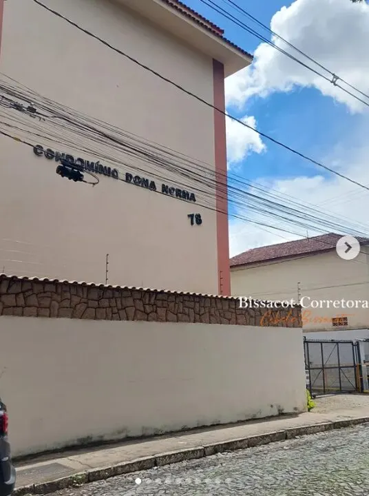 Foto 3 de Apartamento de 2 quartos (1 suíte) com varanda no Edifício Dona Norma, Varginha