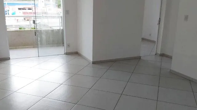 Foto 1 de Apartamento de 2 quartos (1 suíte) em prédio com elevador, Varginha