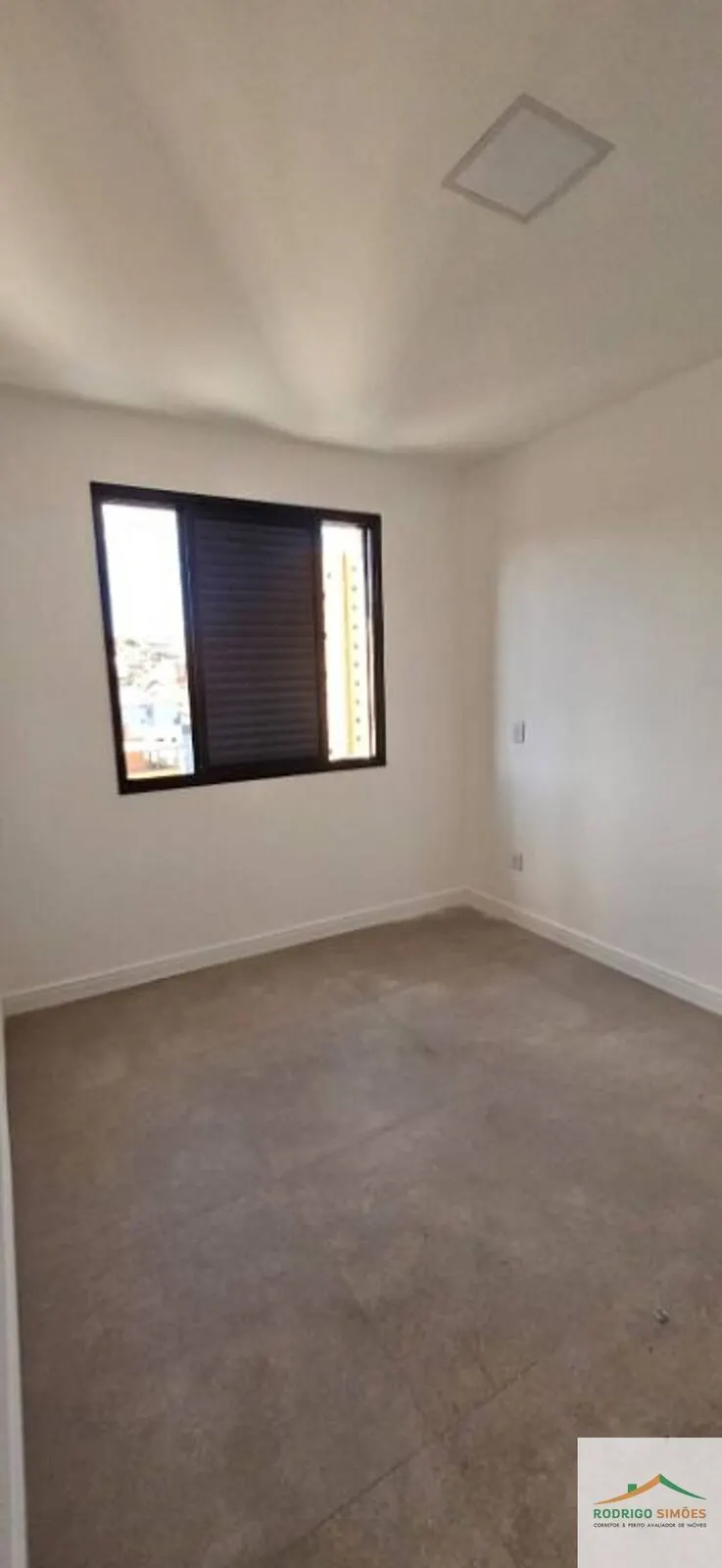 Foto 3 de Apartamento de 2 quartos (1 suíte) com sacada e 2 vagas, Varginha