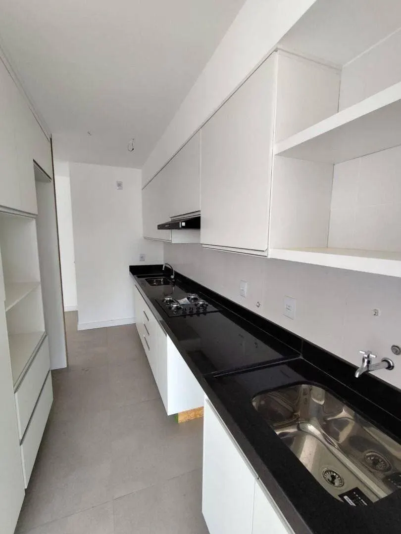 Foto 7 de Apartamento de 2 quartos (1 suíte) com planejados e 2 vagas, Varginha
