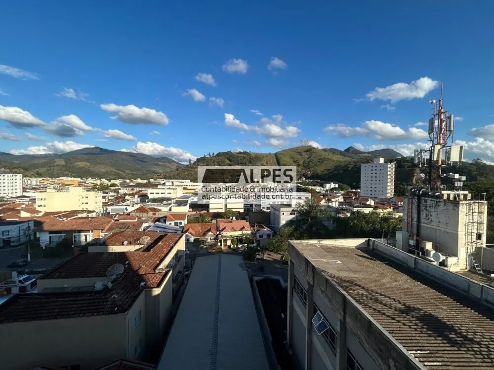 Foto 7 de Apartamento de 2 quartos (1 suíte) com planejados no Condomínio Ulysses Resende, Centro