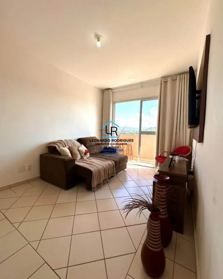 Foto 3 de Apartamento de 2 quartos com sacada em condomínio com piscina, Condomínio Chácara das Moças