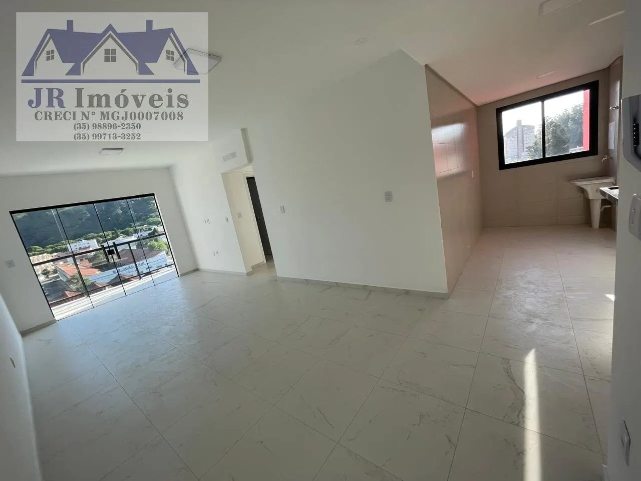 Foto 2 de Apartamento novo de 2 quartos (1 suíte) com varanda e vista, Varginha