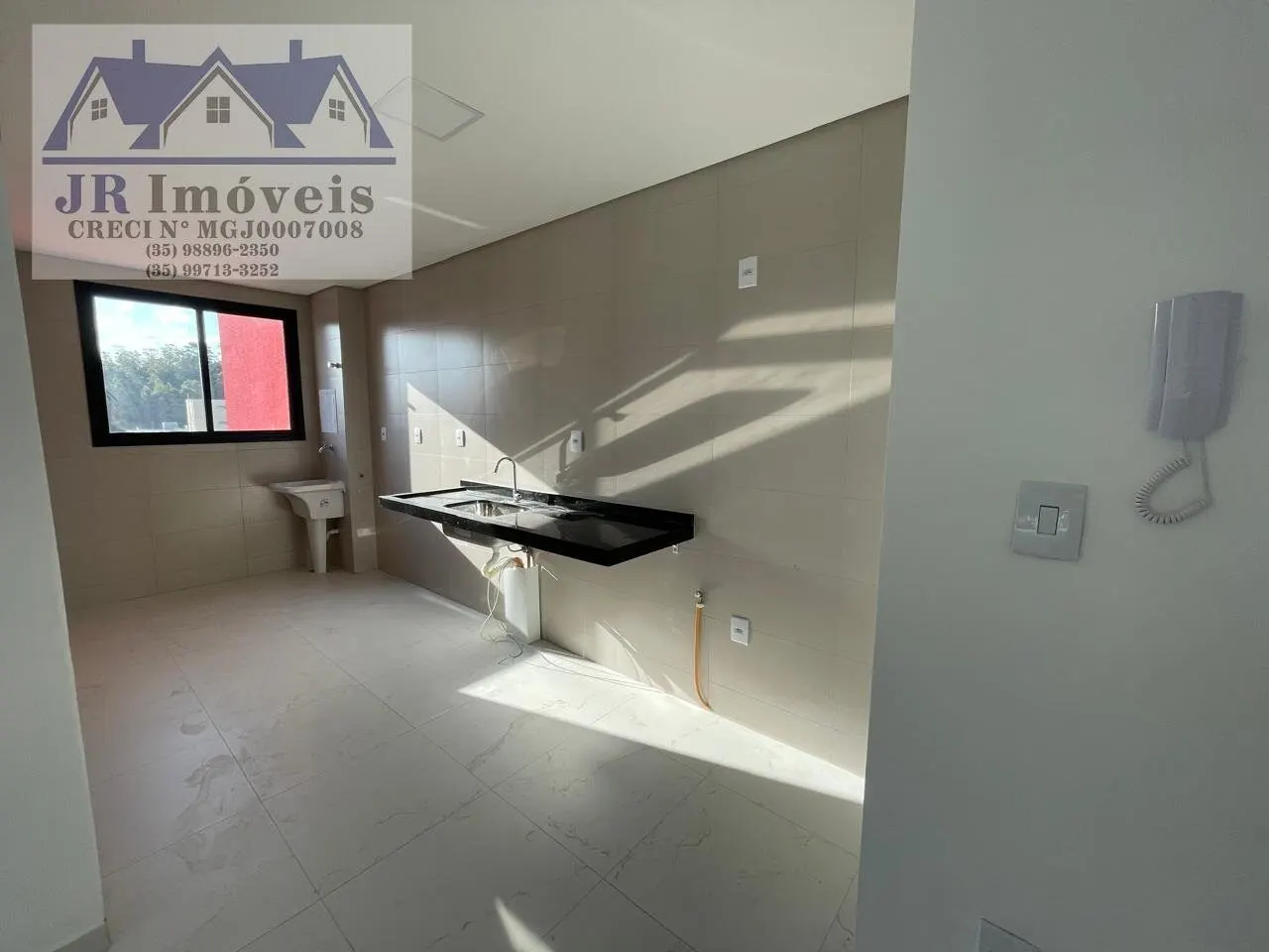 Foto 4 de Apartamento novo de 2 quartos (1 suíte) com varanda e vista, Varginha