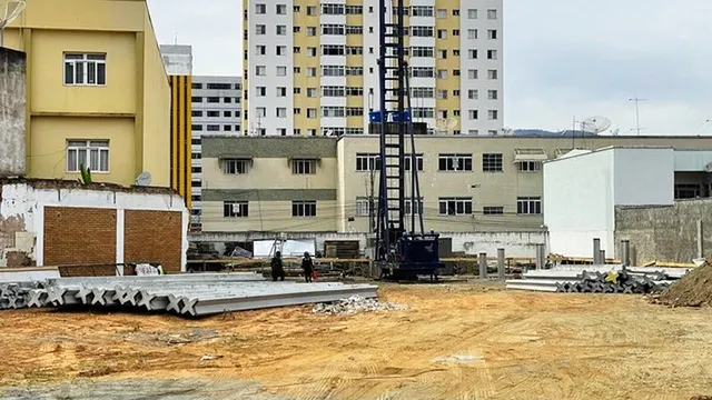 Foto 1 de Apartamento de 2 quartos (1 suíte) na planta, com lazer completo, Centro