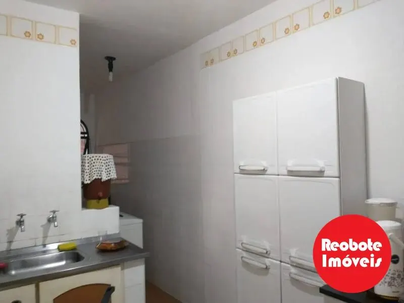 Foto 3 de Apartamento de 2 quartos com sacada e garagem perto do Centro, Varginha