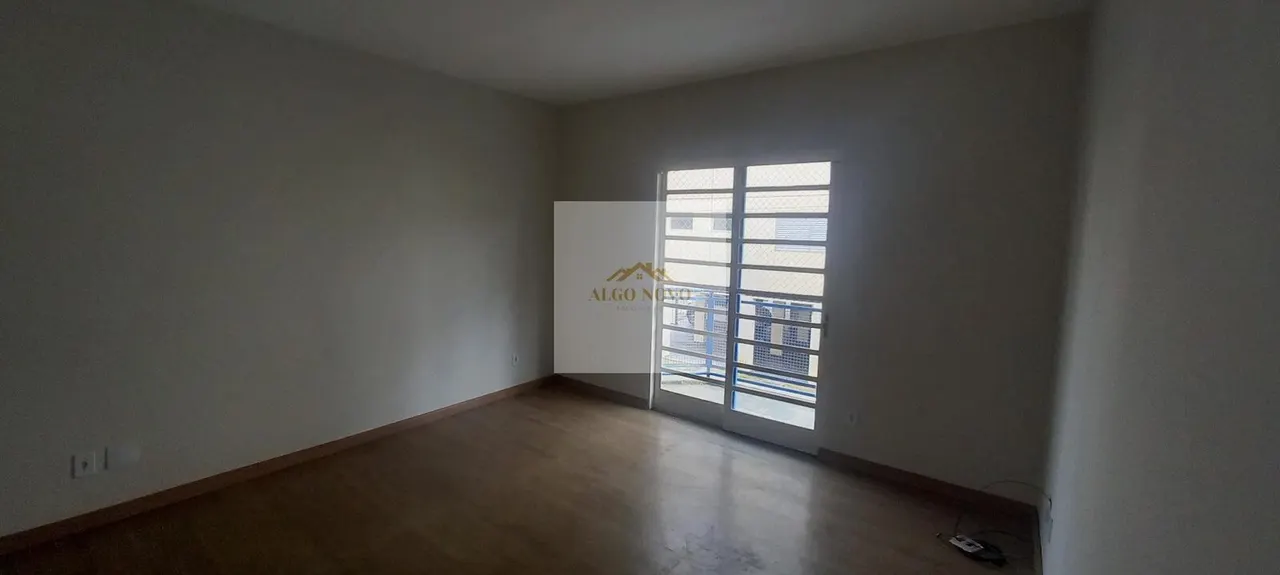 Foto 2 de Apartamento de 2 quartos (1 suíte) com sacada e garagem coberta, Varginha