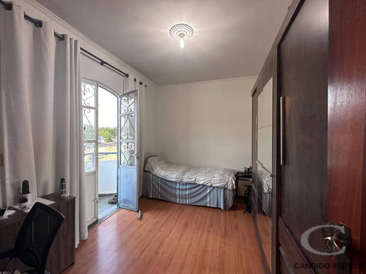Foto 3 de Apartamento de 2 quartos com sacada e vaga de garagem, Varginha