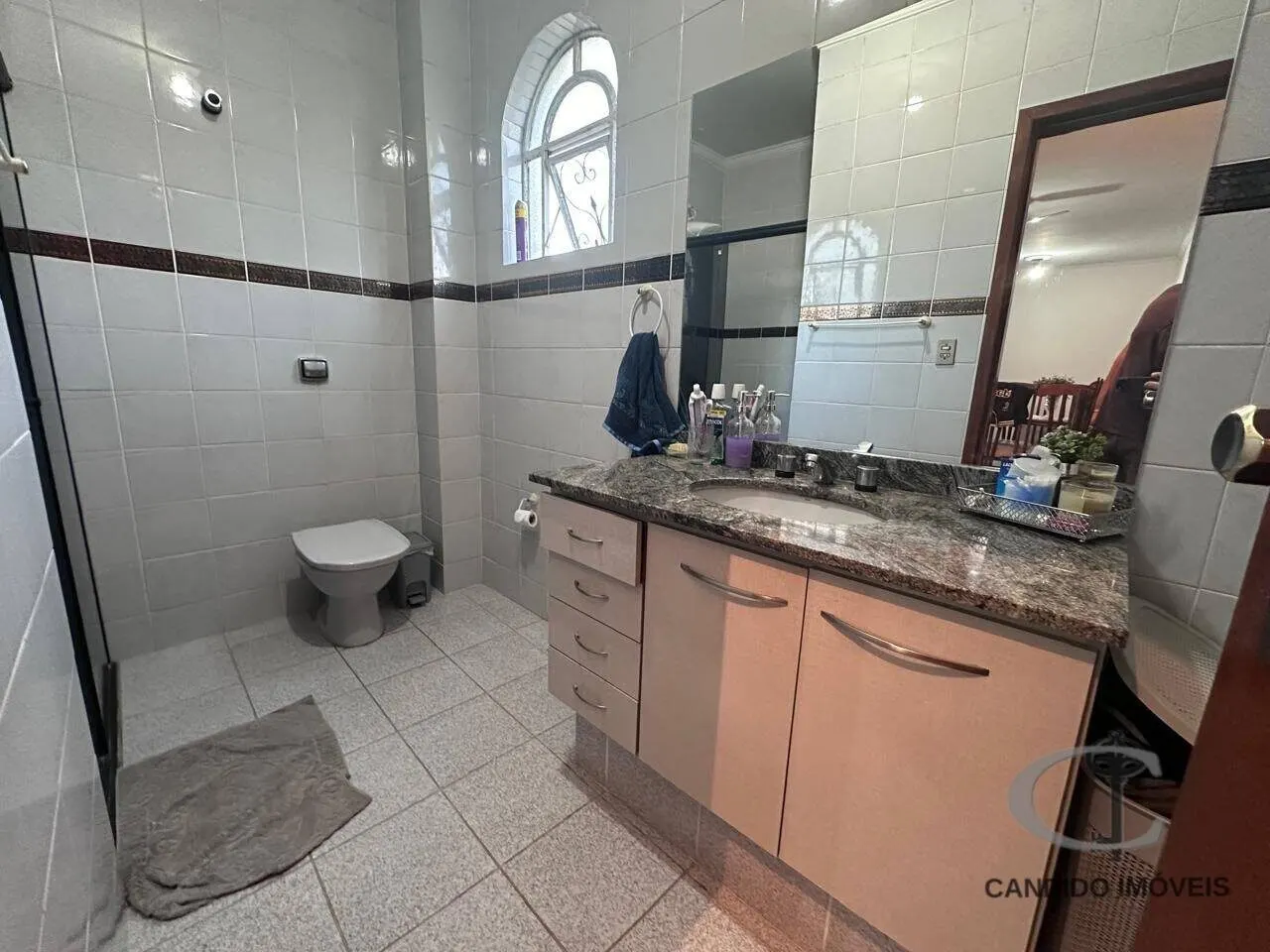 Foto 6 de Apartamento de 2 quartos com sacada e vaga de garagem, Varginha