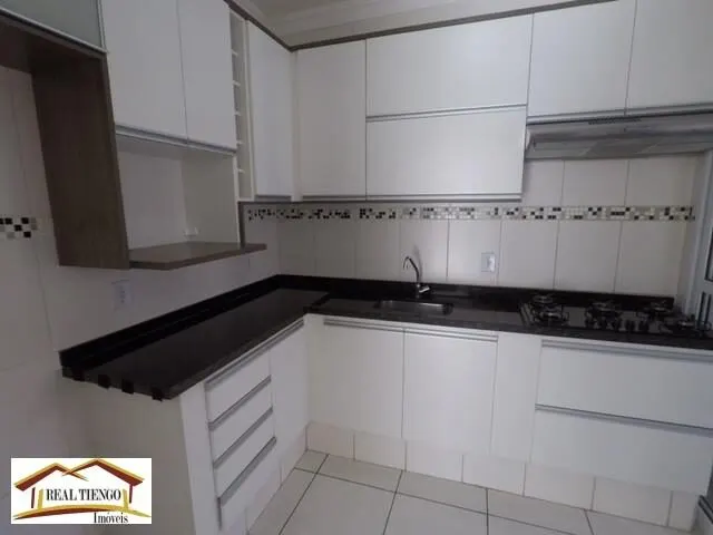 Foto 3 de Apartamento de 2 quartos (1 suíte) com móveis planejados em condomínio com piscina, Varginha