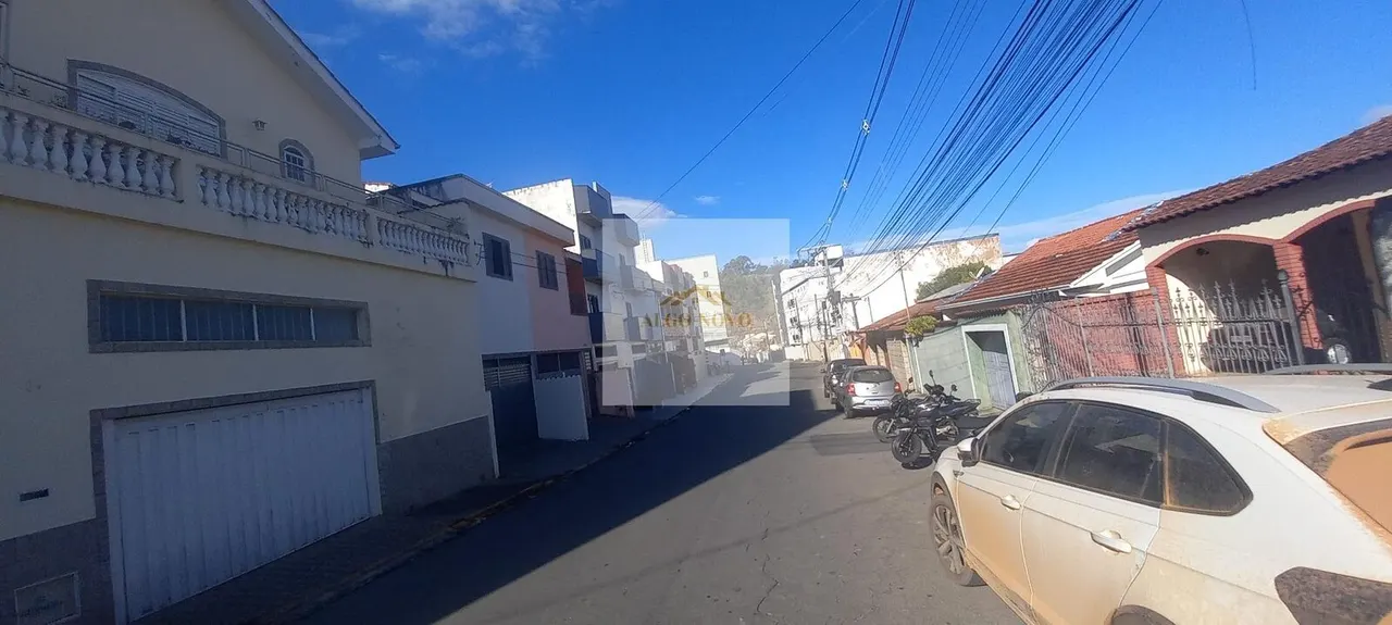 Foto 8 de Apartamento de 2 quartos (1 suíte) com sacada e garagem coberta, Morro Chic