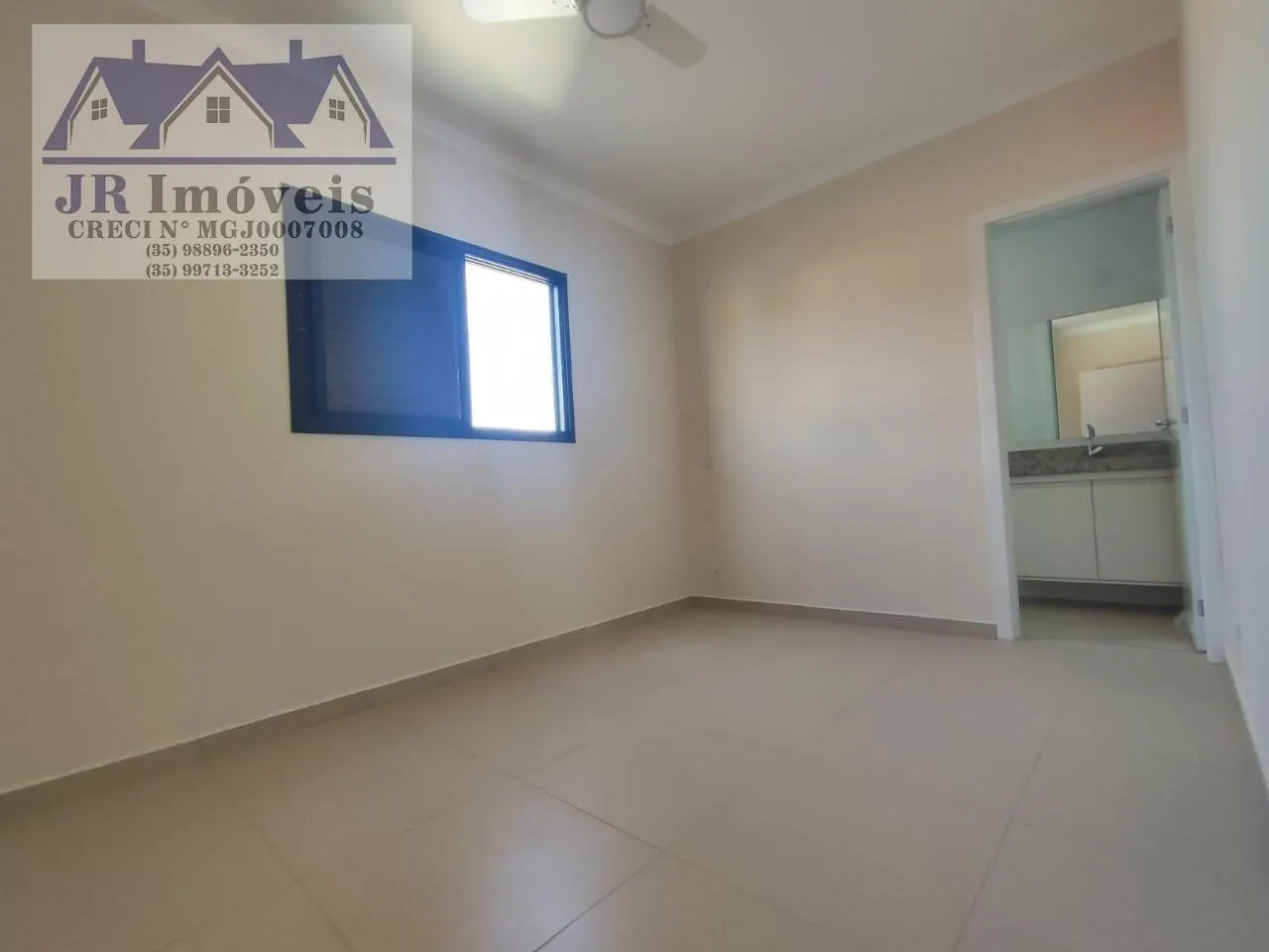 Foto 7 de Apartamento de 2 quartos (1 suíte) com sacada e cozinha planejada, Morro Chic