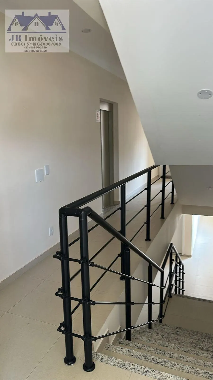 Foto 8 de Apartamento de 2 quartos (1 suíte) com sacada e cozinha planejada, Morro Chic