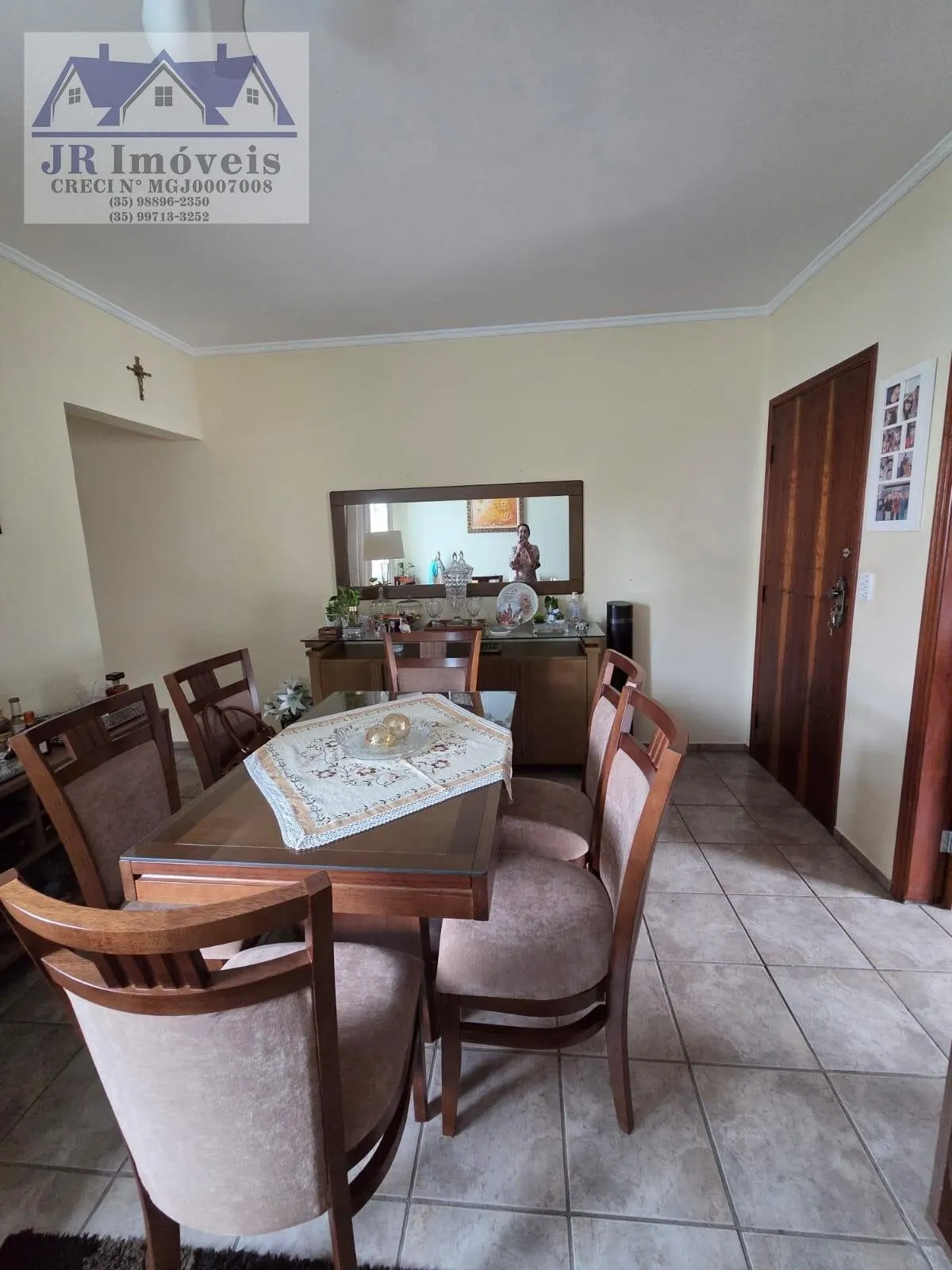 Foto 5 de Apartamento de 2 quartos com 2 banheiros e despensa na garagem, Morro Chic